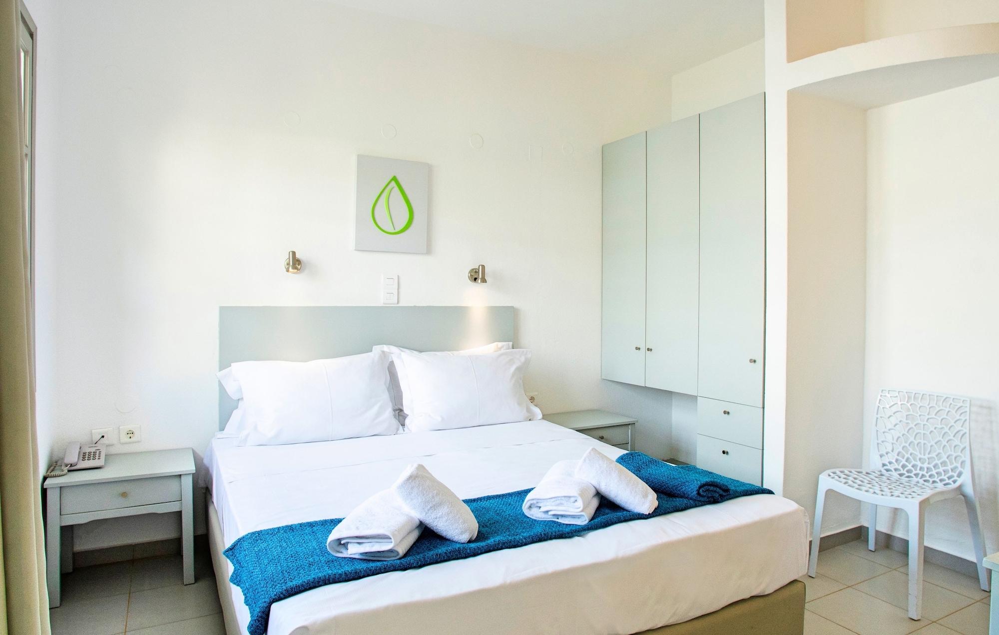 Elounda Garden Suites Heated Pool Exterior photo